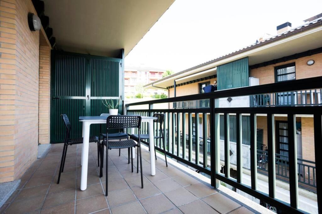 Berlin - Basquenjoy Apartment Хондарибия Екстериор снимка